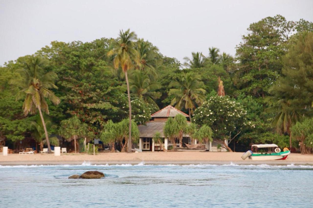 Moon Isle Beach Bungalow Нилавели Экстерьер фото
