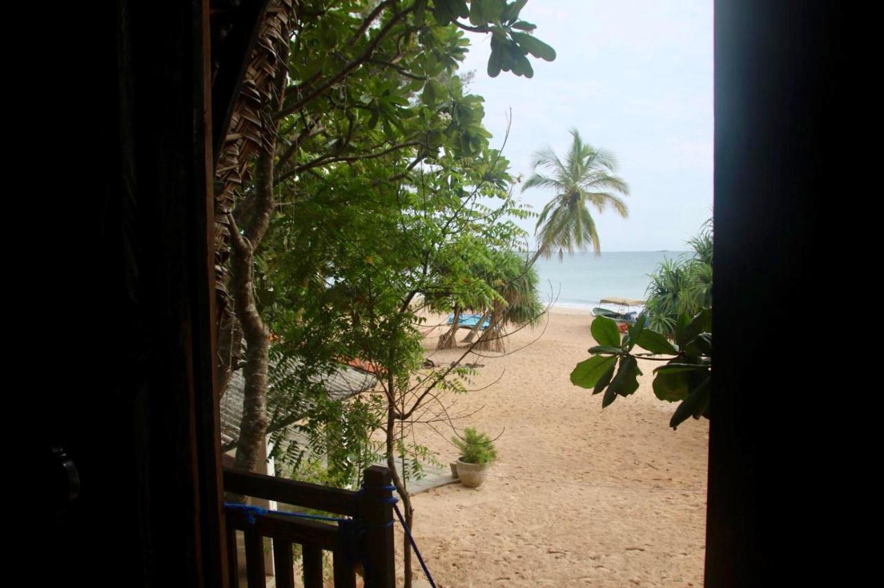 Moon Isle Beach Bungalow Нилавели Экстерьер фото